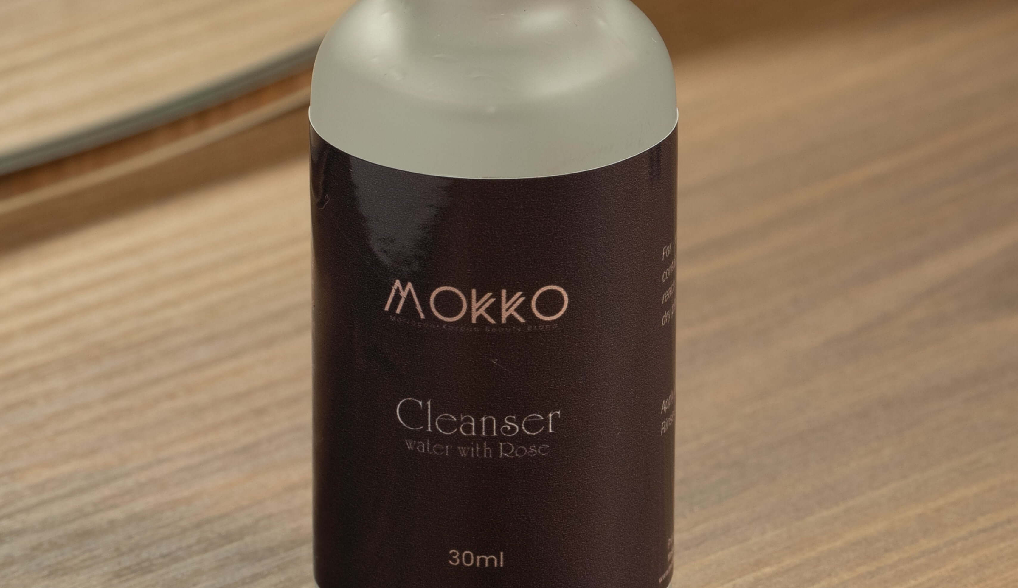 Pure Rose Water Cleanser Protects Your Skin